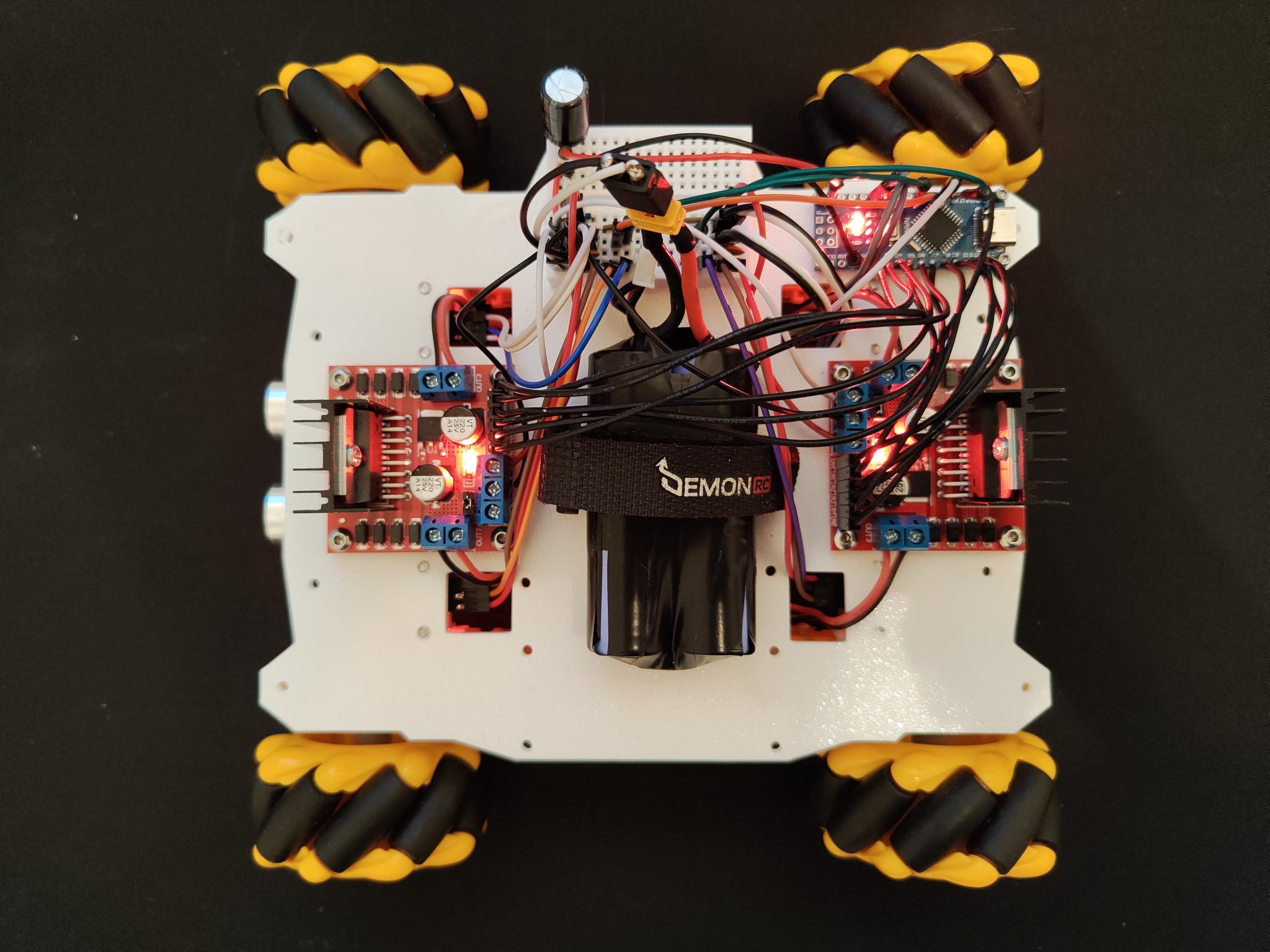 robot autonomiczny w ruchu